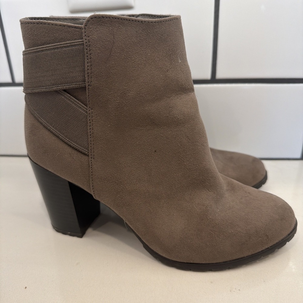 A New Day Womens Jet Brown‎ Sienna Heeled Boots Faux Suede  Size 6